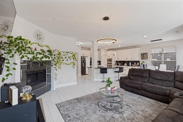 817 Glendale Dr