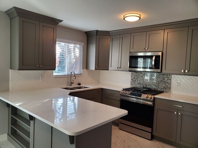 Photo - East Sandy single family home!  Luxury you CAN afford!