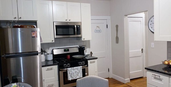 Photo - 654 Metropolitan Ave Unidad 4