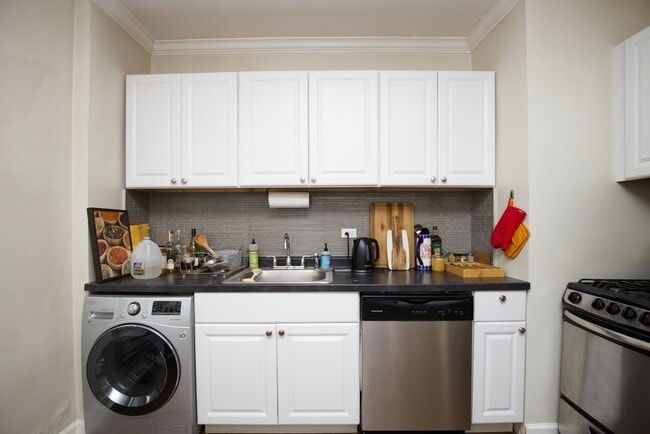 Photo - 2127 N Fremont St Unit J03P