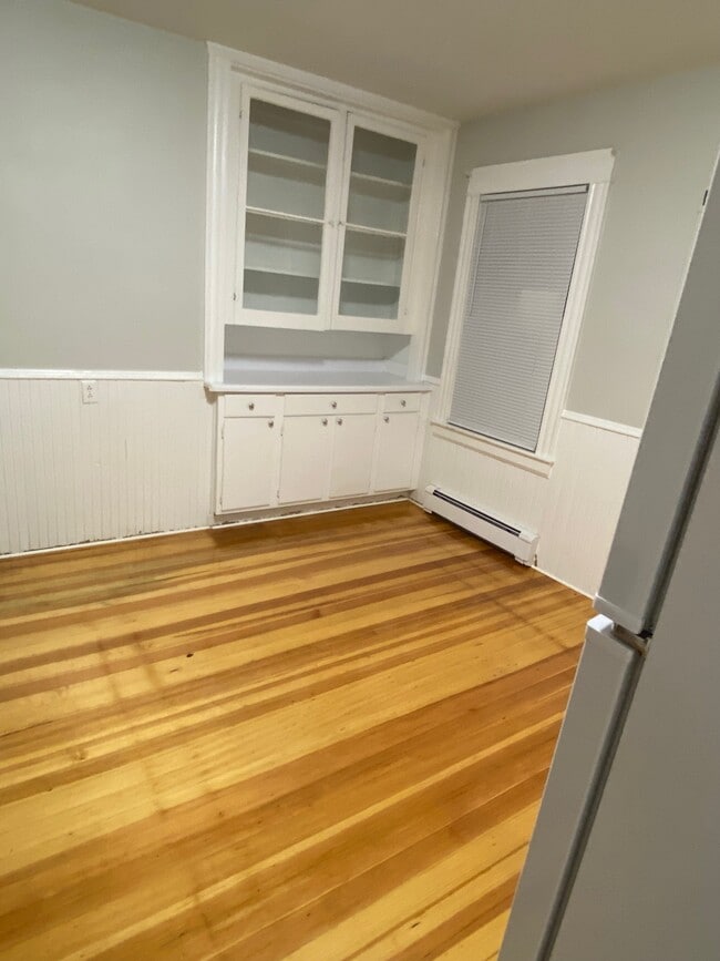 Kitchen - 78 Fort St Unit 1