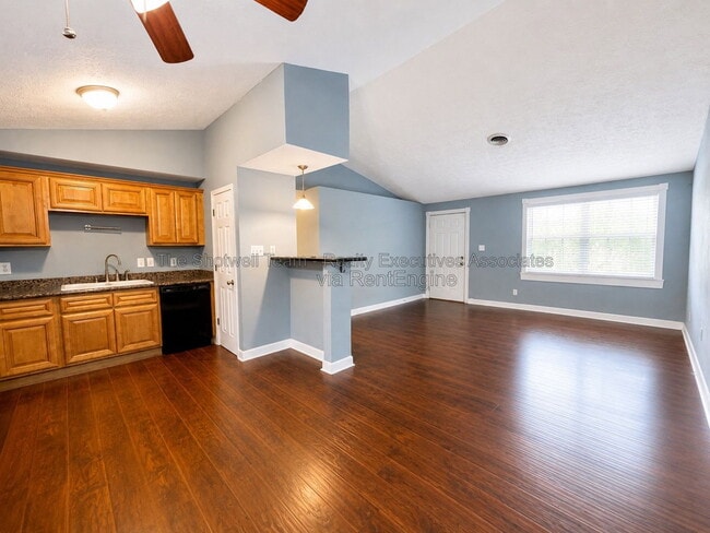 1232 Amber Meadows Cir