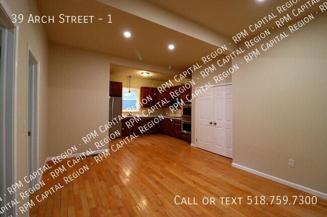 Photo - 39 Arch St Unidad 1
