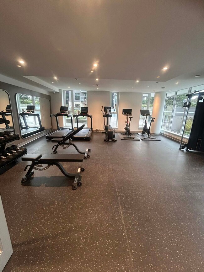 Photo - 5685 Halley Ave