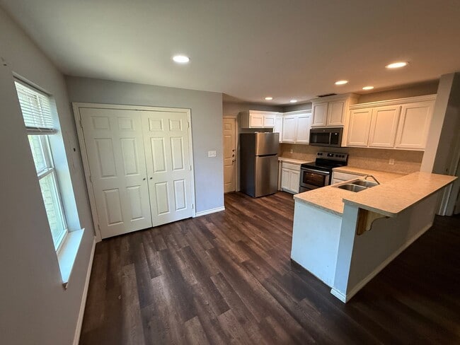 Photo - 2-bed/1-bath Duplex