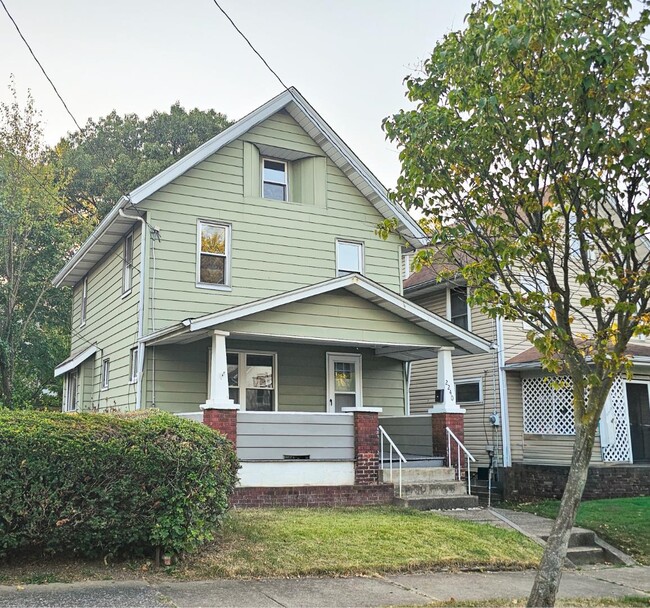 Photo - 2240 5th St SW