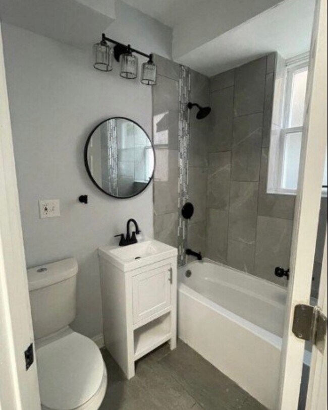 Photo - 7240 S Cornell Ave Unidad 1