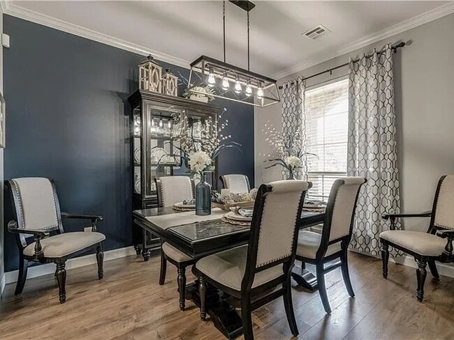 Photo - Beautiful 4bed/2.5bath Home Available in Mustang, OK