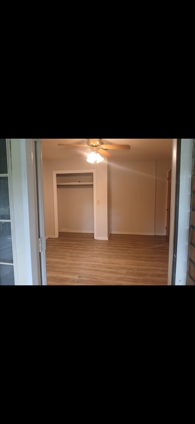 Photo - 402 Jackson Ave
