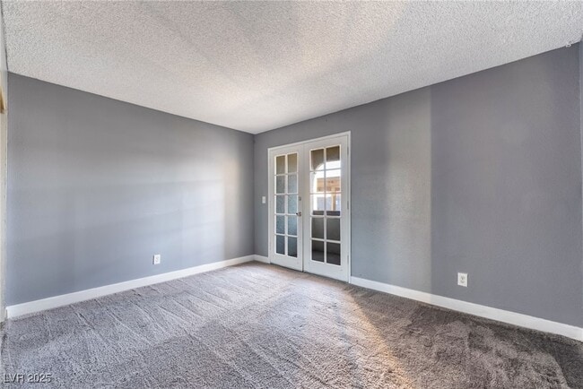 Building Photo - 6133 W Oakey Blvd Unit B Rental