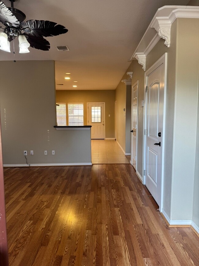 Photo - 34534 Lake Side Dr