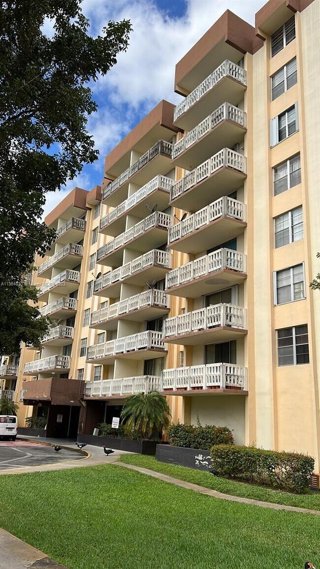 Photo - 15600 NW 7th Ave