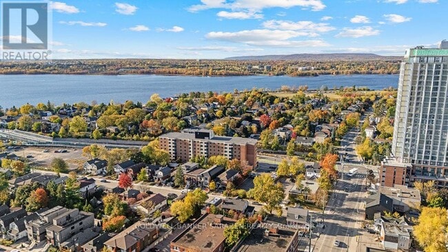 Photo - 353 Wilmont Ave Unité 1