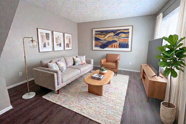 Photo - 1741 E Pepper Cir Unidad Apt 1