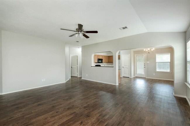 Photo - 2824 Bluffstone Dr