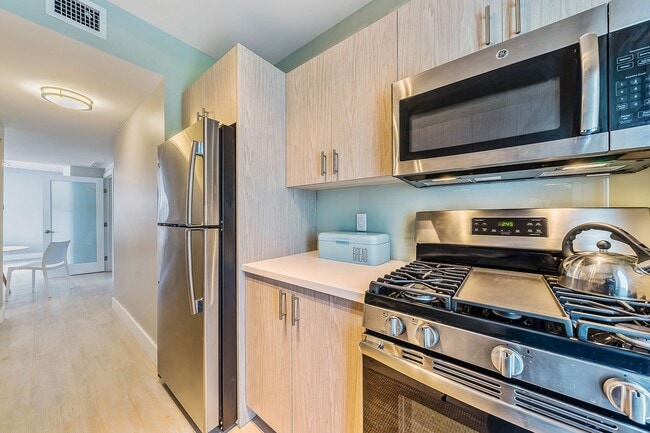 Helios Apartments Miami Beach