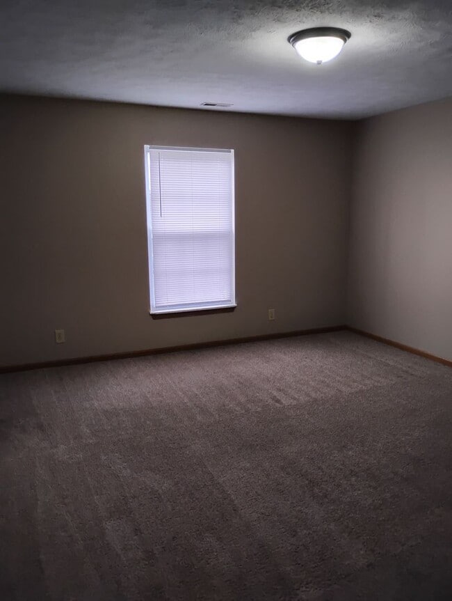 Photo - 3916 Ledyard St