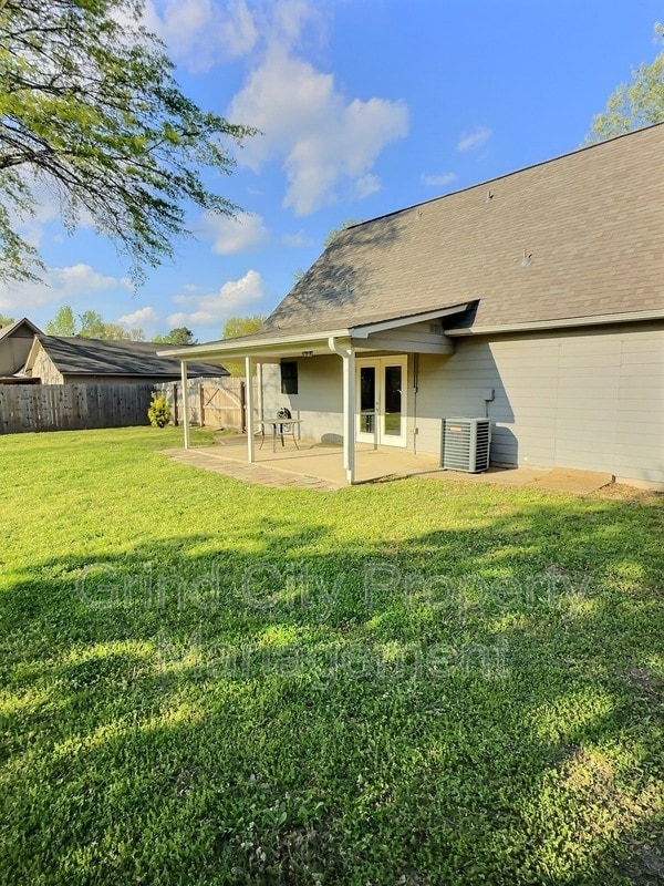 Photo - 3849 Cherry Hill Ln