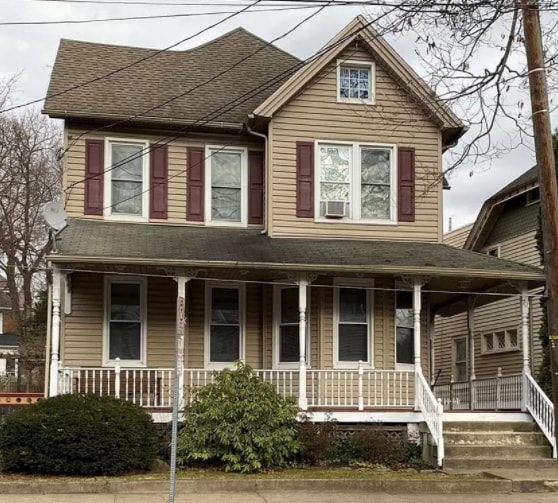 Photo - 715 Cattell St