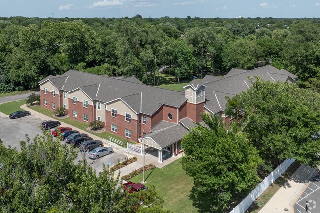 Alternar - Sequoyah Creek Apartments