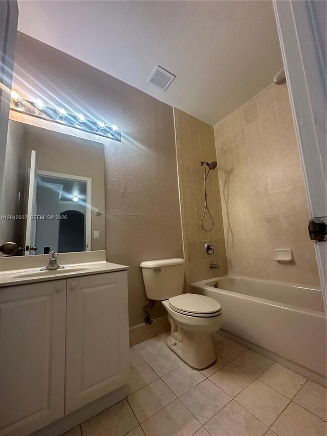 Photo - 1656 SE 29th Ct Unit 201