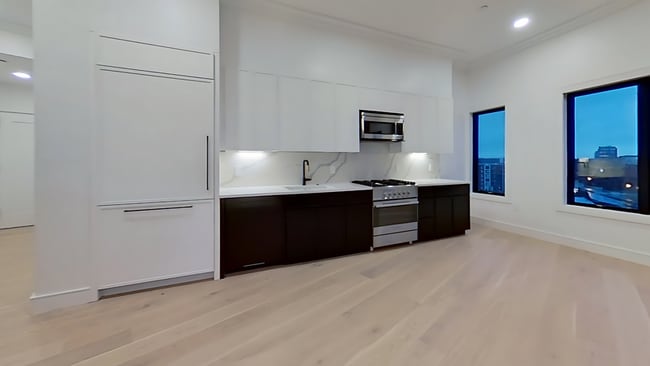 Building Photo - 54 Leo M Birmingham Pky Unit 601 Rental