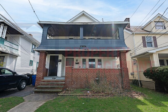 Photo - 15714 Huntmere Ave Unit Lower