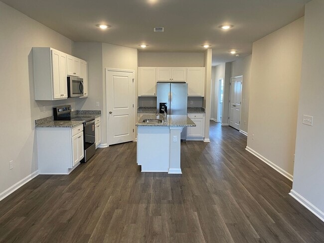 Photo - 3600 Whaley Wy