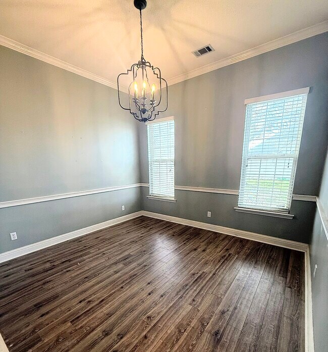 Photo - 2 Hummingbird Ct