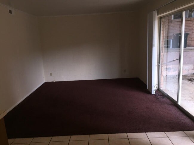 Photo - 1611 Riverside Dr Unidad 37