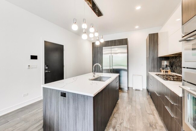 Photo - 3740 N Clifton Ave Unit 2