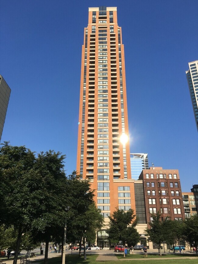 Photo - 1160 S Michigan Ave Condo Unit 1406