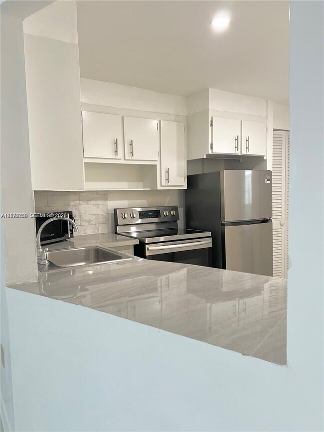 1710 NE 191st St Unit 307-3