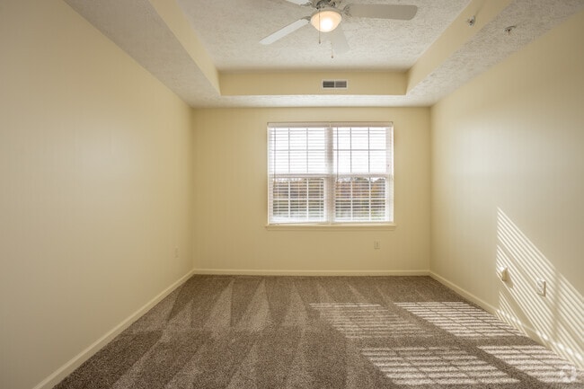 Bedroom - Fobes Island Apartments