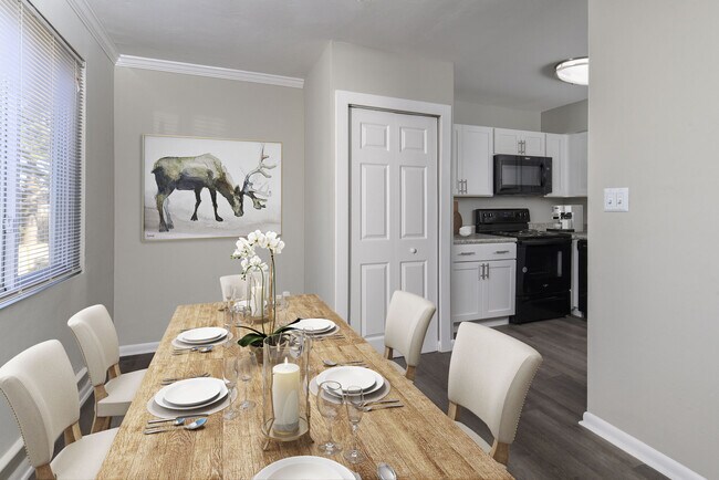 Chesapeake Pointe