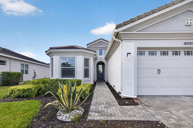 Photo - 16293 Melogold Dr