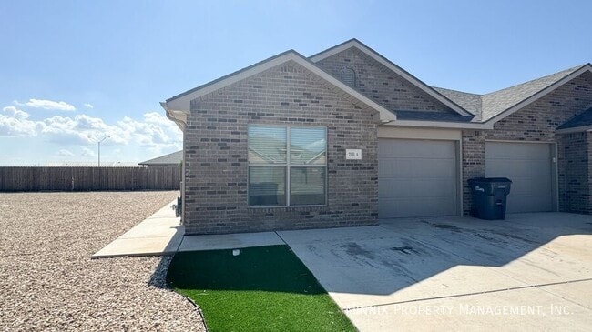 Photo - 2101 N Jayton Ave