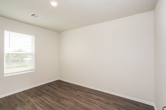 Photo - 3009 Tallgrass Ct