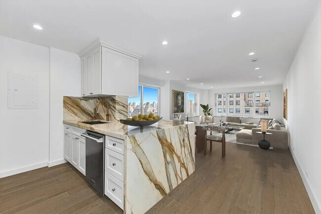 Photo - 106 Central Park S Unit 23C