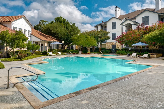 Piscina - Legends Lake Creek