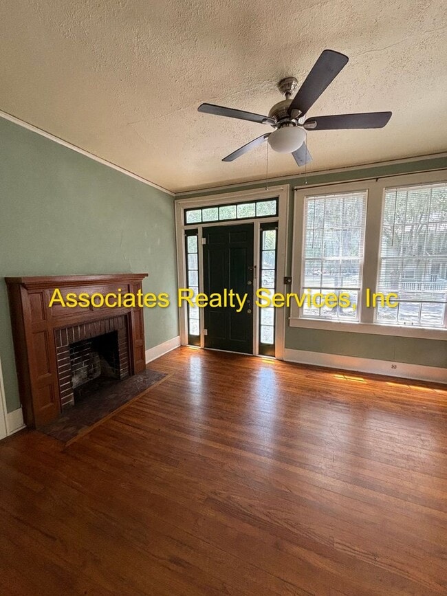 Photo - One Bedroom One Bath Near UF ***NO PETS***