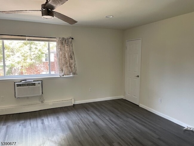 Photo - 189 Littleton Rd