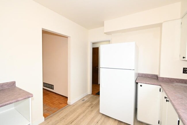 Photo - 3 bedroom in Prince George BC V2M 4P6
