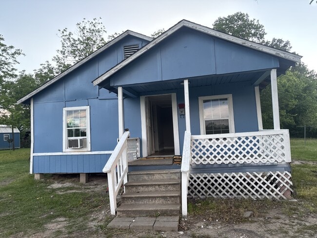 Building Photo - 1105 Mize St