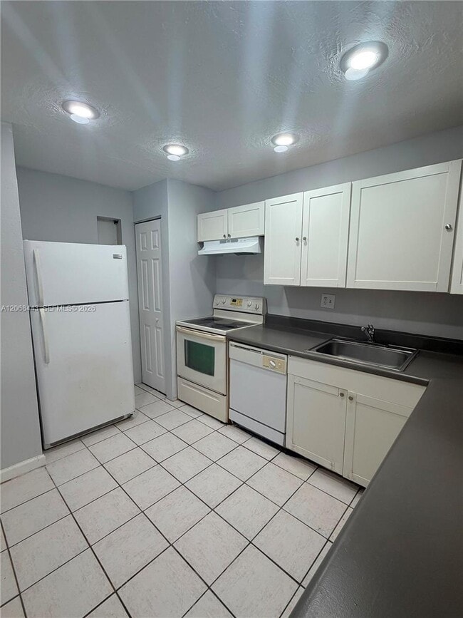 Photo - 8020 N Colony Cir Unidad 306