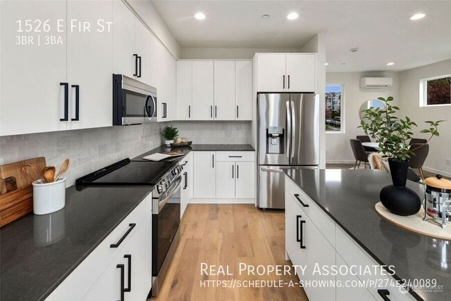 Photo - 1526 E Fir St