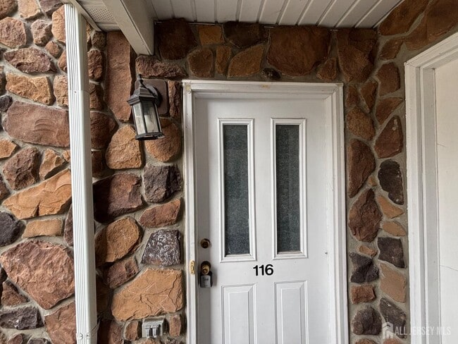 Photo - 116 Chariot Ct