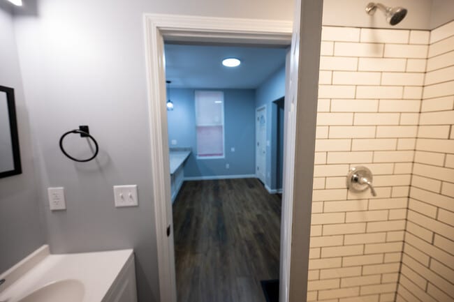 Photo - 411 Hodge St