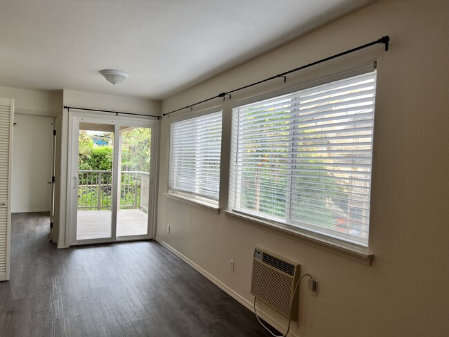 Photo - 75-5749 Alahou St Condo Unit 304