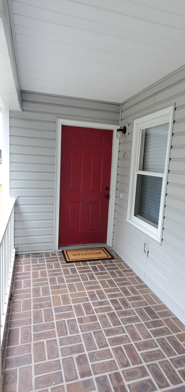 Entrance - 2708 S 17th St Unit C